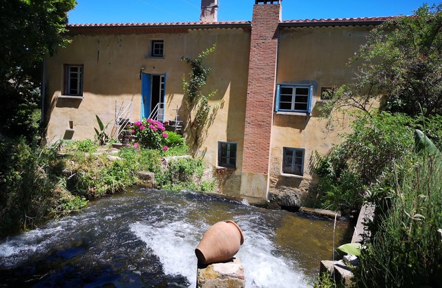 OLD 17th century OIL MILL in a 3500 m2 estate