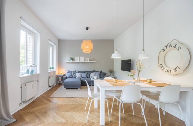 Old building apartment for up to 6 people "KUTTER" in the Schanzenviertel - 1st floor