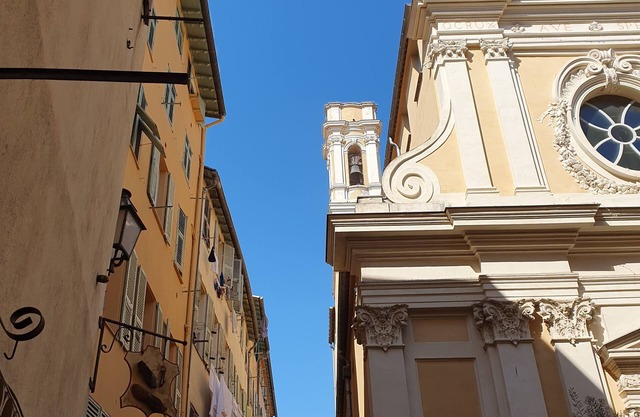 OLD City in Style: Bright, Spacious & Comfortable