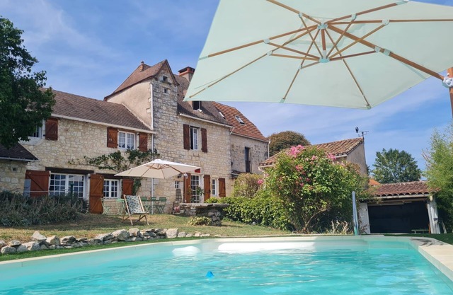Old farmhouse with pool and magnificient view
