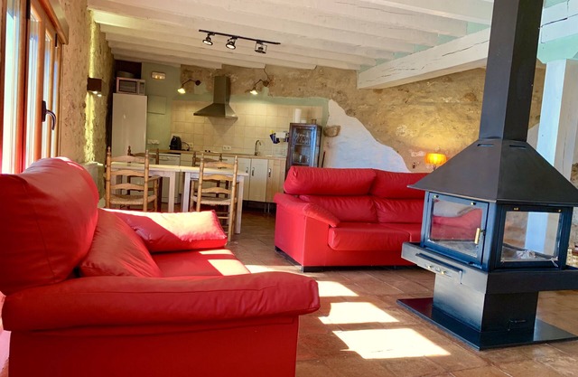 Old House of Pedro Chicote (The Place of the Rock) for 4/5 people