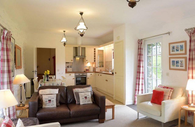 OLD MILL COTTAGE, pet friendly, with open fire in Camelford