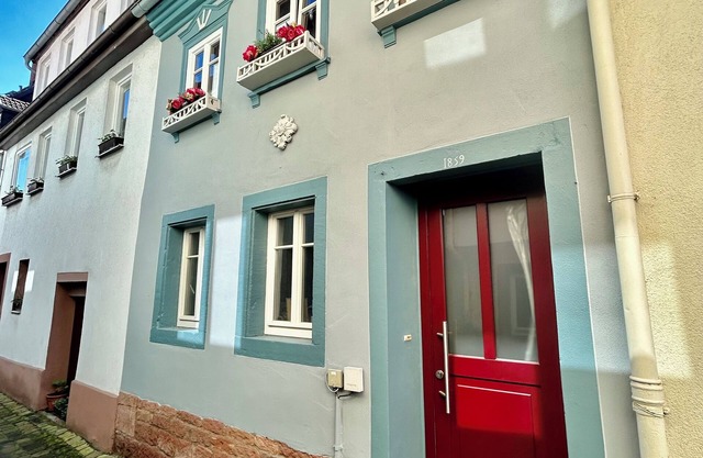 Old poet's house from 1859