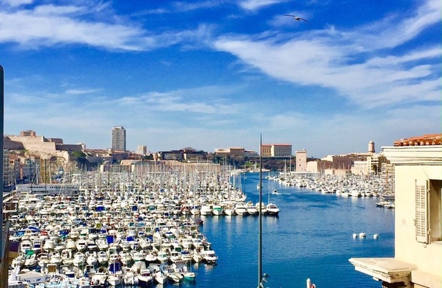 OLD PORT SEA VIEW TOP FLOOR
