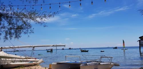 Old Sailor's Sunrise Beach Front House