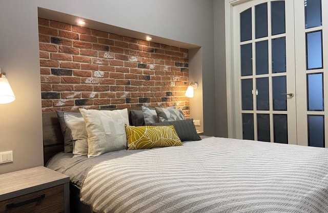 Old Town Modern 1BR Apartment
