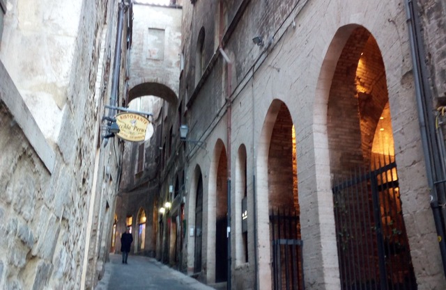 Old town, "Via Vecchia" house - Very close University for Foreigners
