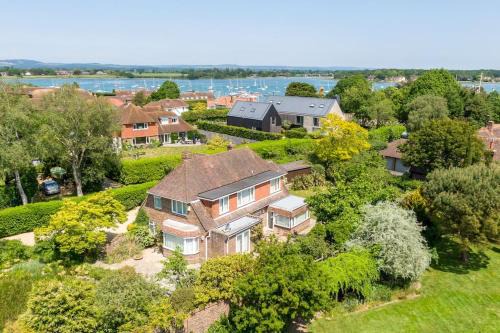 Oldfield Cottage within walking distance of pub and sea