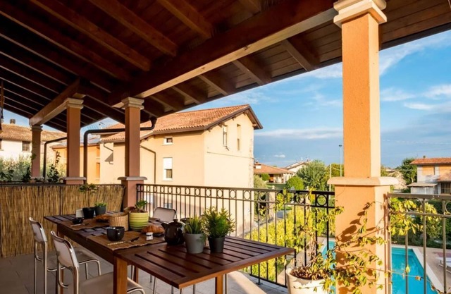 Oleander Residence with Balcony