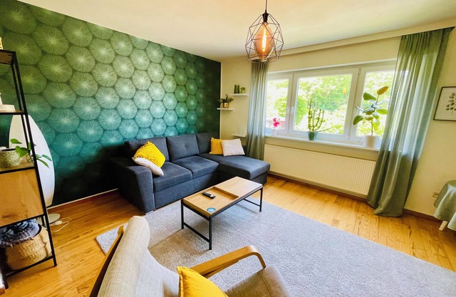 On the edge of the forest and yet central. Cozy & modern apartment in Boppard City.
