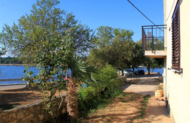 One bedroom apartment near beach Sveti Ivan, Umag (A-9692-a)