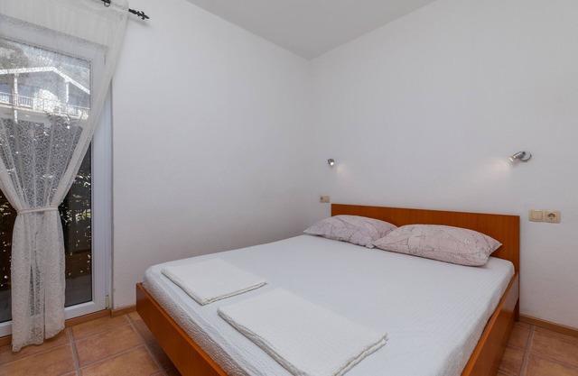 One bedroom apartment with balcony Podaca, Makarska (A-6050-e)