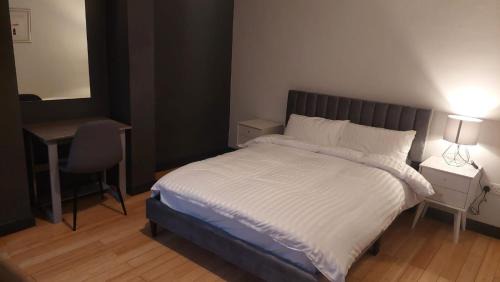 One bedroom basement flat