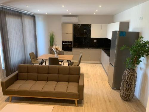 One Bedroom in New Apt Mellieha- Blue Room 2