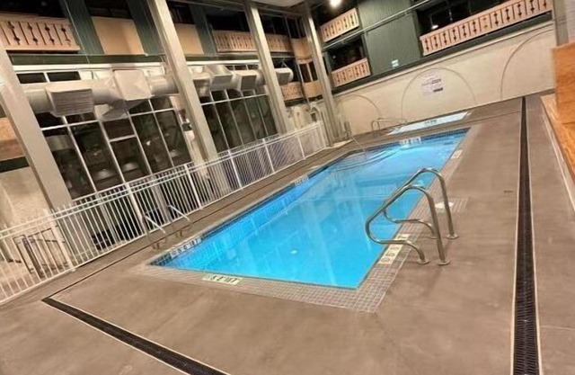 One bedroom within 2 minute walk to Main Village.n