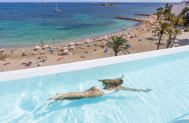 One Ibiza Suites