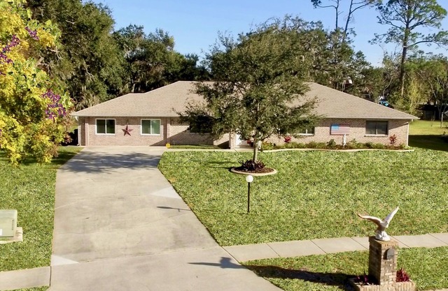 ONE OF KIND PROPERTY - 6 bedrooms & 6.5 bathrooms Private & spacious