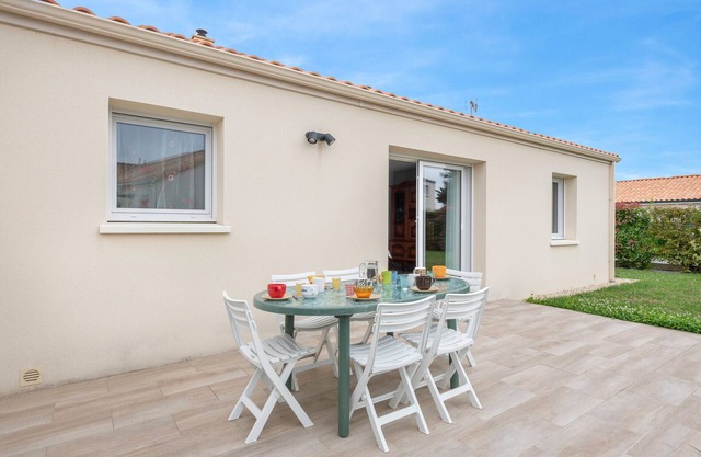 One-storey house for - quiet for six persons