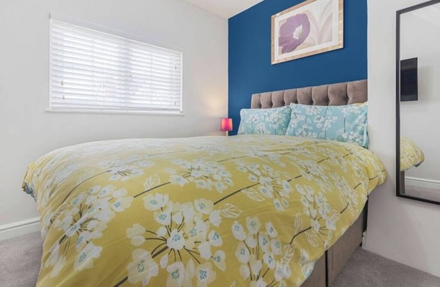OnSiteStays - Rose Cottage: Cozy Lewes Getaway