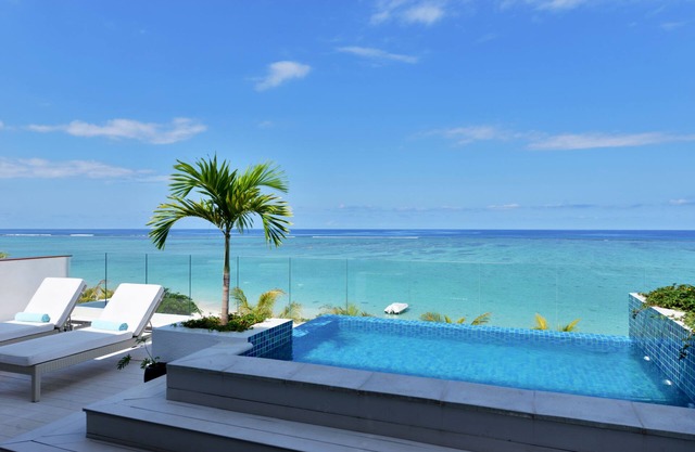 OPEN SKY penthouse | Cap Ouest, Wolmar | Feet in the water | Cleaning & cooking