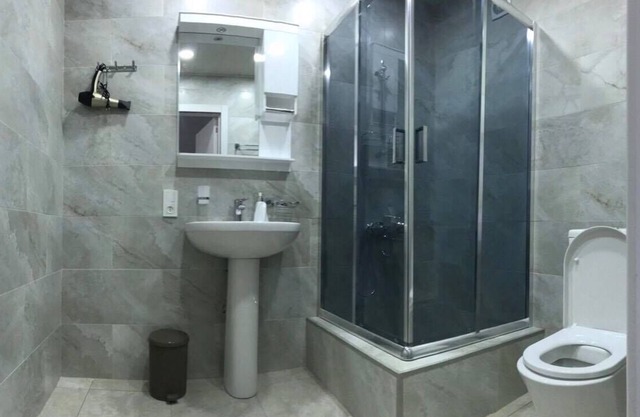 Opera Plaza 2 (free transfer)