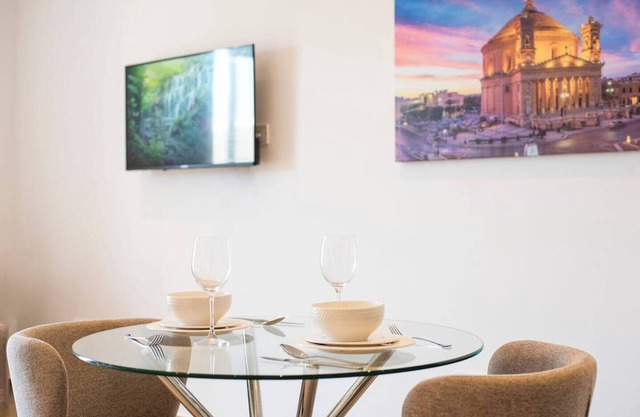 Orbis Boutique Studios by Holi