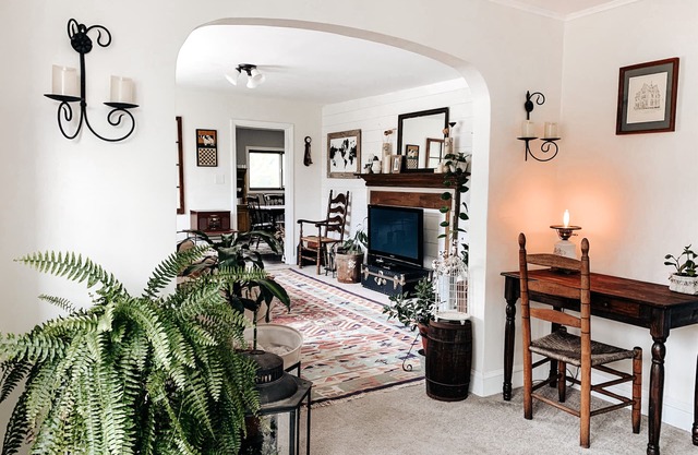 Orchard Keeper's Private Apt. - Entire Second Floor of 1873 Marlboro Farmhouse