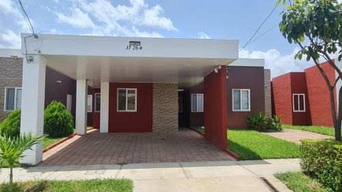 Orellana's houses