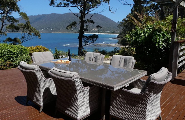 Osprey Lodge - Beachfront House with stunning ocean views