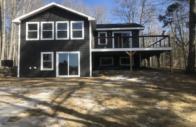 “Otter Getaway”nCozy Damariscotta Lake Year Round Cottage