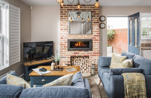 Owlers Cottage - a cottage that sleeps 4 guests in 2 bedrooms
