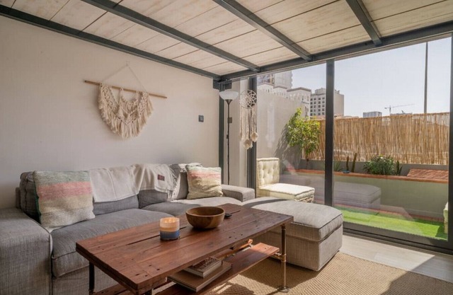 Oxford residence 2, G15 · Modern LOFT with smart working station