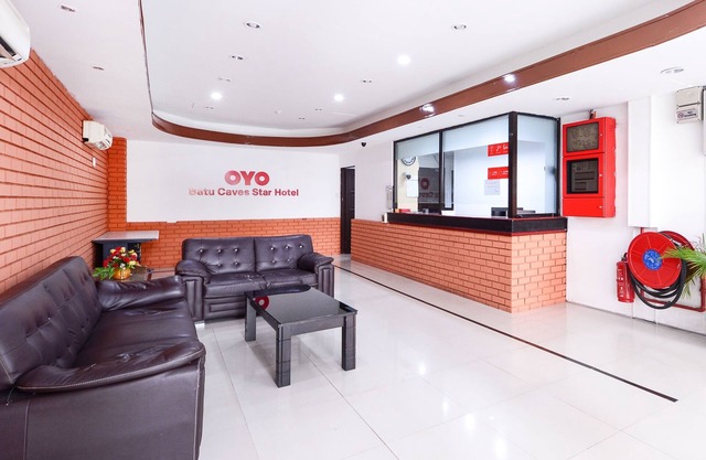 OYO 1055 Batu Caves Star Hotel