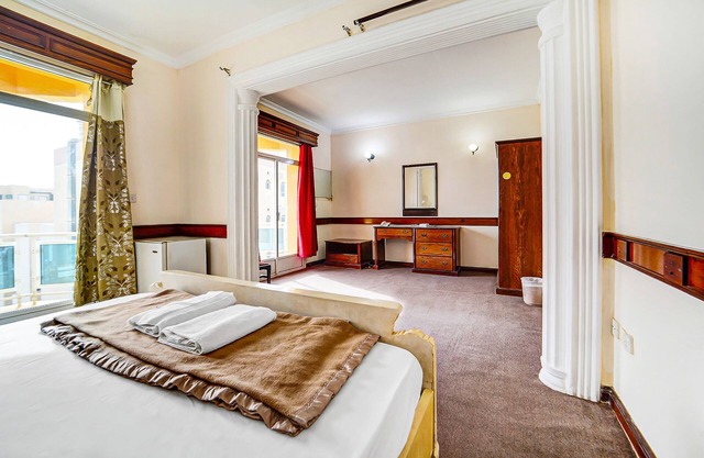 OYO 120 Concord International Hotel