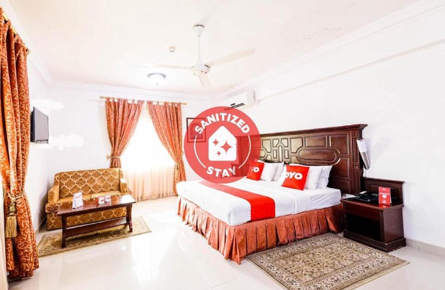 OYO 125 Manam Sohar Hotel Apartments