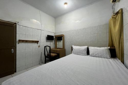 OYO 94023 Kost Stan