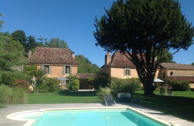 Périgord noir charming house 4 pers tt confort, calme, parc, piscine, animaux adm