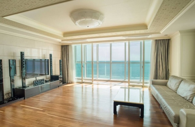 Palede CZ 71 pyung with Ocean View