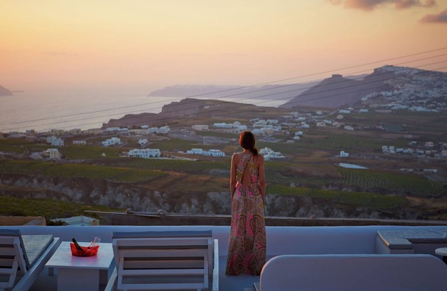 Panoramic and Sunset view in a cave house at Pirgos Kallisti