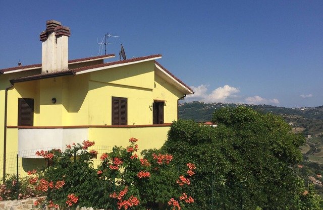 panoramic and quiet villa