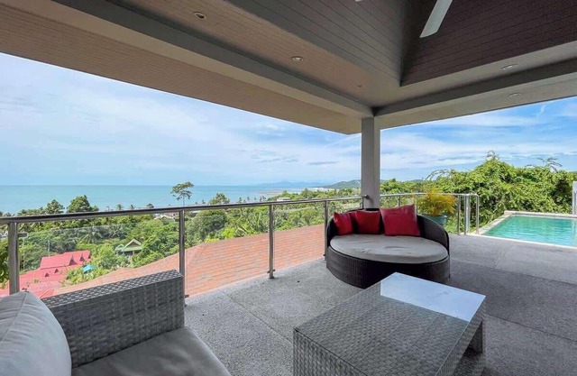 Panoramic Sea View & Balinese Pool