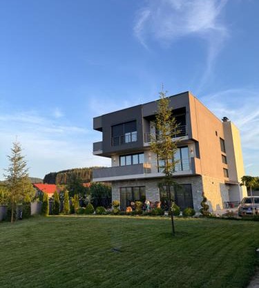 Papa Apartments