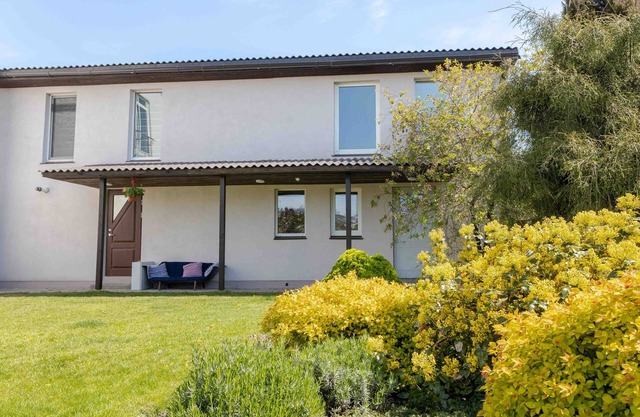 Papes house near the sea