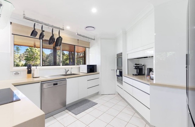 Paradise at Point Vernon Tranquil Bayside Retreat