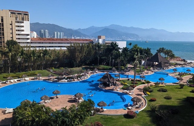 Paradise at Shangrila, Beachfront