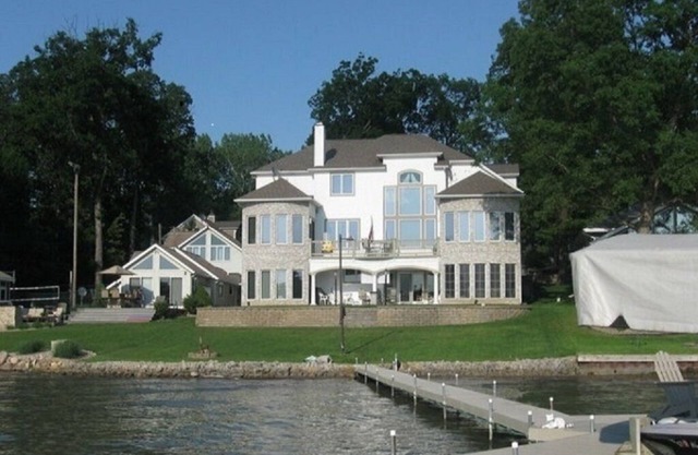 Paradise on the lake!