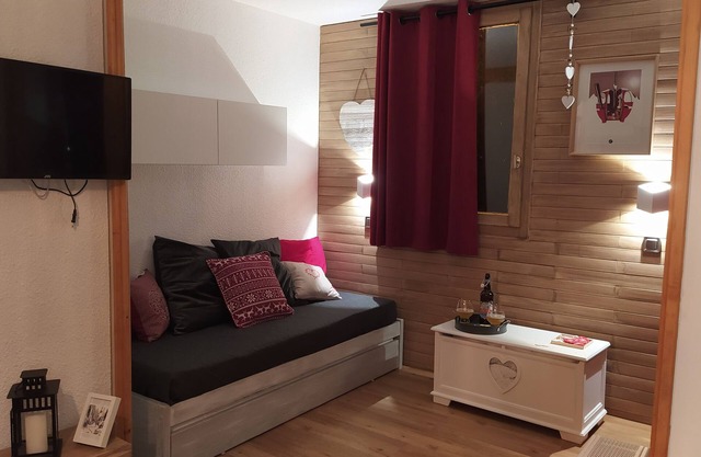 PARADISKI Belle Plagne, Alt.2050m-4 pers.- skis on, fully renovated
