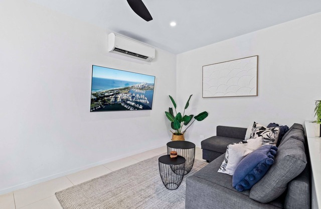 Park Avenue 1BR Hideaway King Bd Private Courtyard
