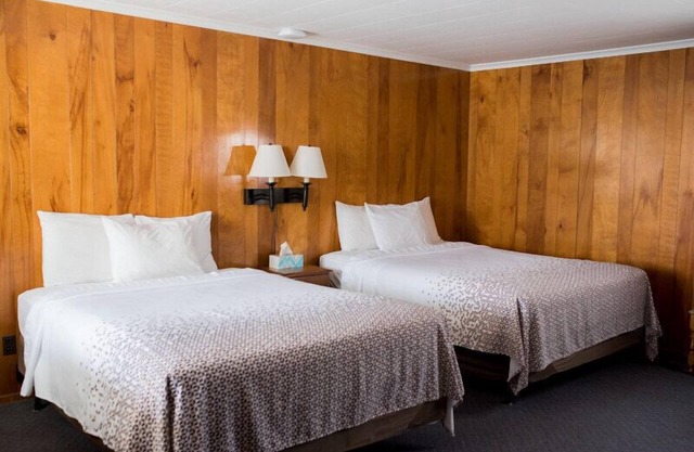 Park Lake Motel