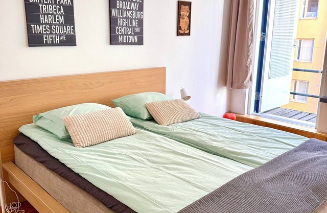 Parkside Suite w. Balcony in the heart of Helsinki